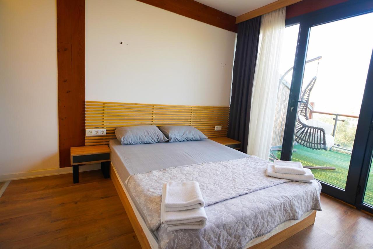 Qcunda Otel Ayvalik Luaran gambar