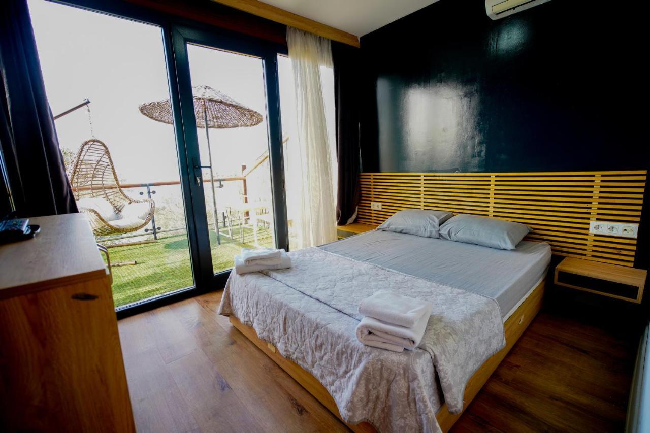 Qcunda Otel Ayvalik Luaran gambar