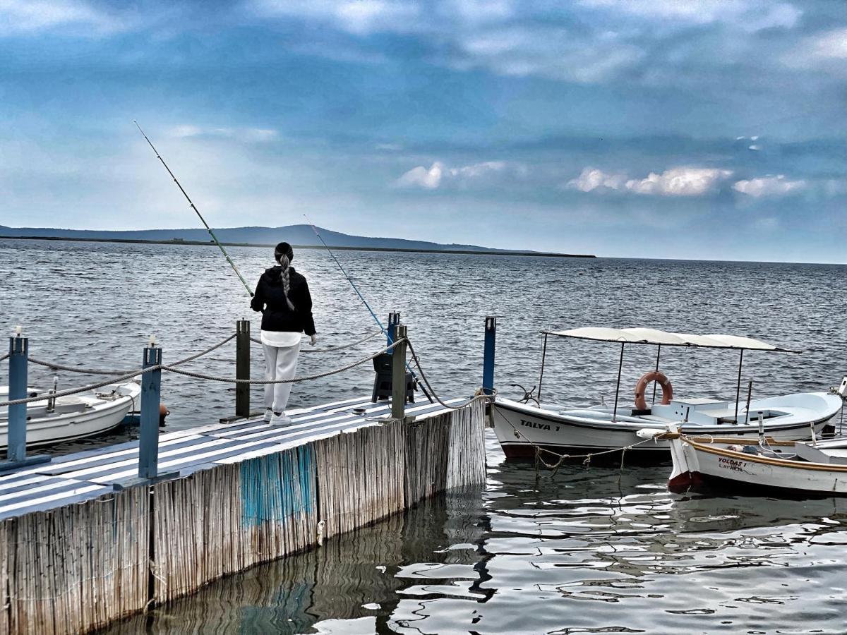 Qcunda Otel Ayvalik Luaran gambar
